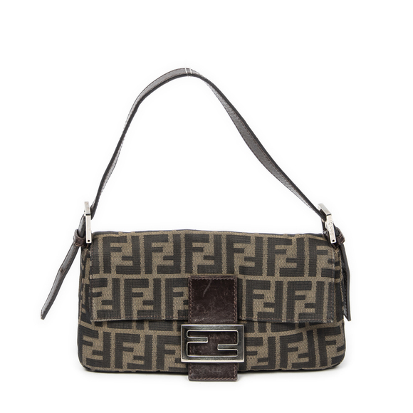 Fendi Handbags - Fendi Baguette
